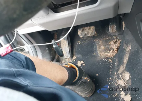 2015 Subaru Forester 2.5I Premium z USA, uszkodzony, nr VIN JF2SJAFCXFH517248